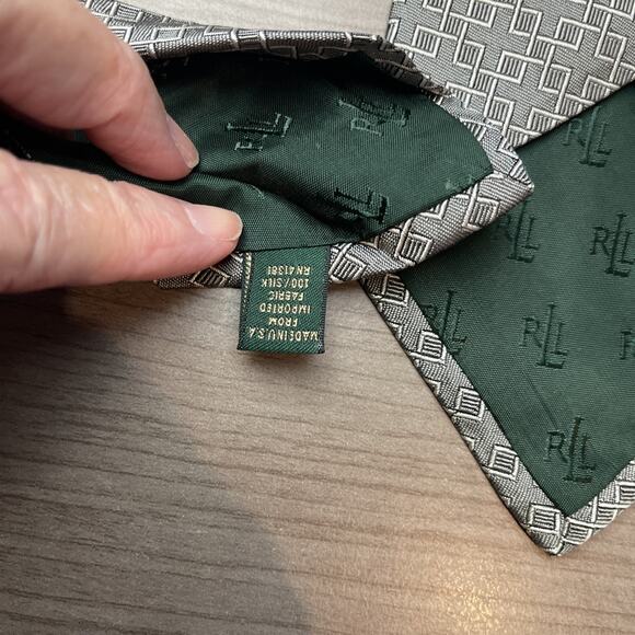 3 for $25-Lauren Ralph Lauren Gray Geometric Silk "Green Label" Designer Tie - Picture 6 of 8